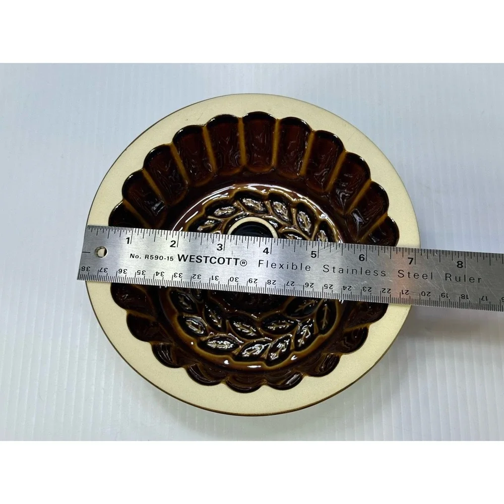 Small Williams Sonoma Cake Cranberry Mold Fluted Brown Stoneware Pan Leaves NOS